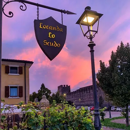 Lo Scudo Guest house Soave (Verona)