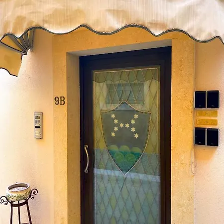 بيت ضيافة Lo Scudo